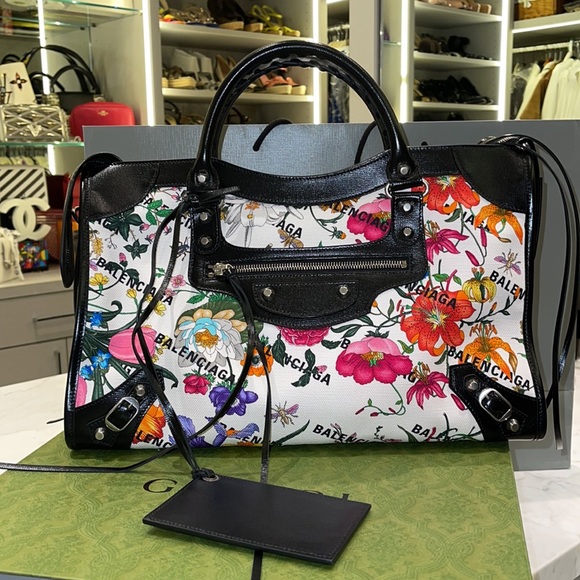 Gucci x Balenciaga Collection - Picture 4 of 9